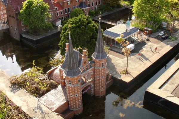 Нидерланды на ладони: уникальный экспонат парка Мадюродам (ФОТО)