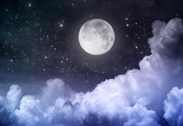 Ученые заявили, что у Луны есть спутники-убийцы