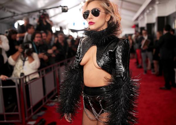 Grammy от кутюр: лучшие наряды музыкальной церемонии (ФОТО)