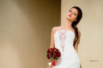 Певица Нюша показала снимок в свадебном платье (ФОТО)