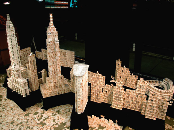 Удивительные карточные скульпторы Брайана Берга (ФОТО)