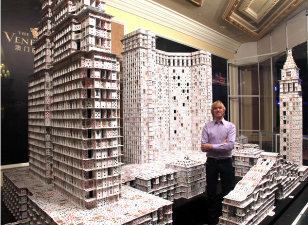 Удивительные карточные скульпторы Брайана Берга (ФОТО)