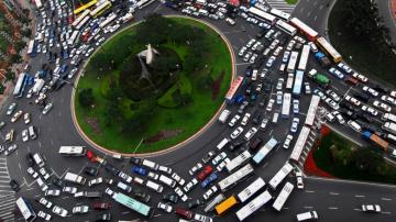 Опубликован рейтинг городов с наиболее затрудненным автомобильным движением