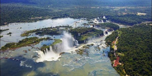 Знаменитый на весь мир водопад Игуасу – мощь и красота водной стихии (ФОТО)