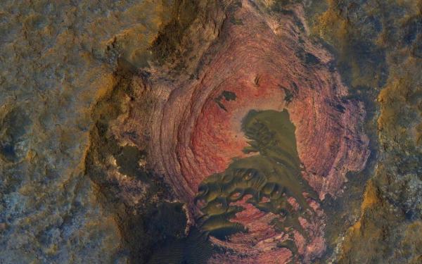 Ученые NASA опубликовали удивительный снимок поверхности Марса (ФОТО)
