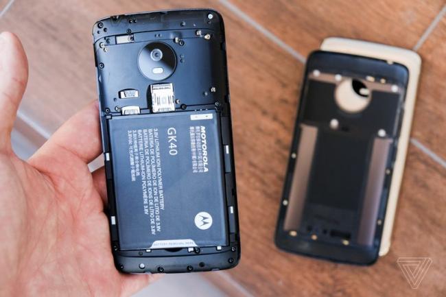 Lenovo представила смартфоны Moto G5 и G5 Plus (ФОТО)