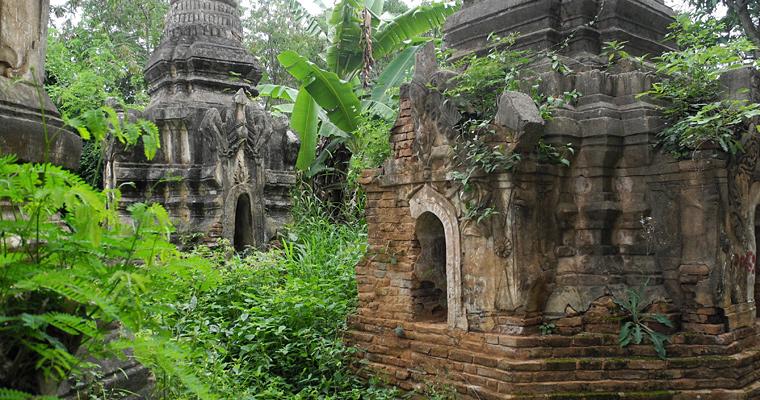 Затерянные в джунглях эротические храмы Индии (ФОТО)