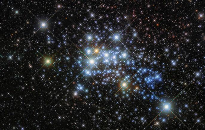 Телескоп Hubble запечатлел «дом» звезды-монстра (ФОТО)