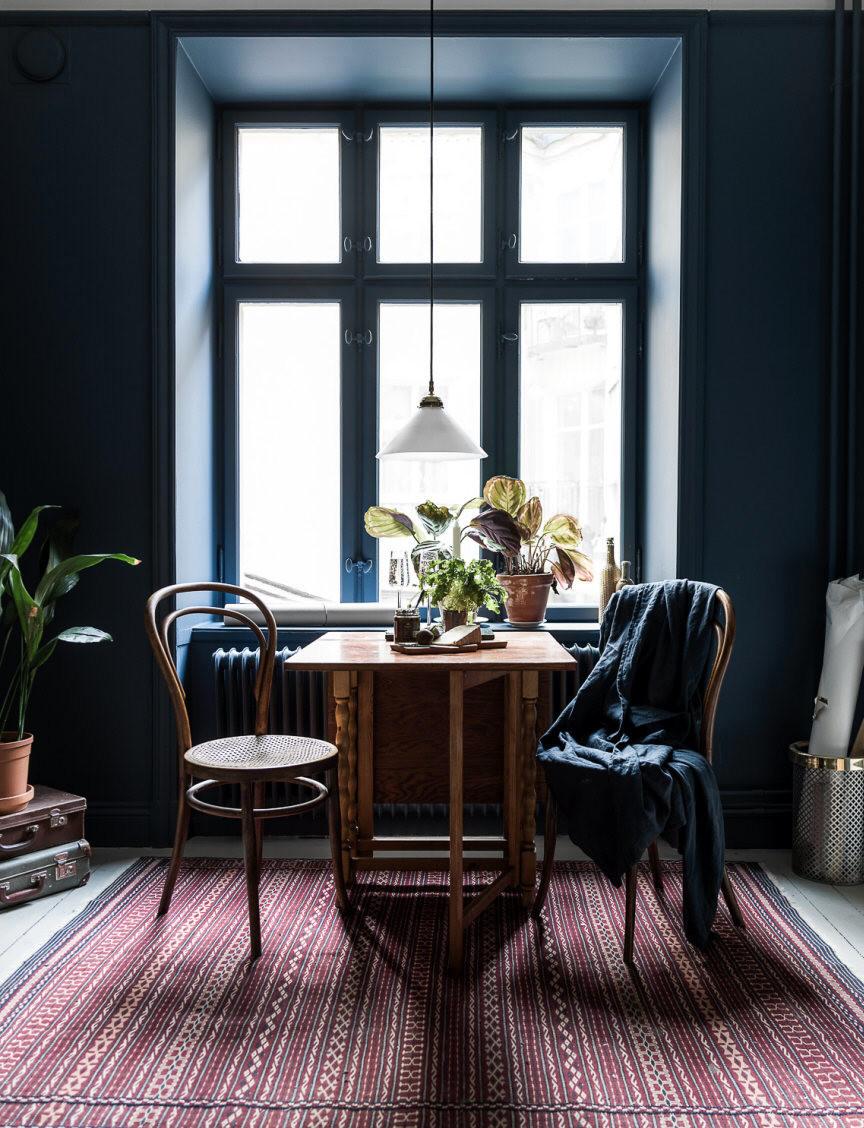 Индивидуальность в сине-серых тонах: Интерьер небольшой квартиры в Стокгольме (ФОТО)