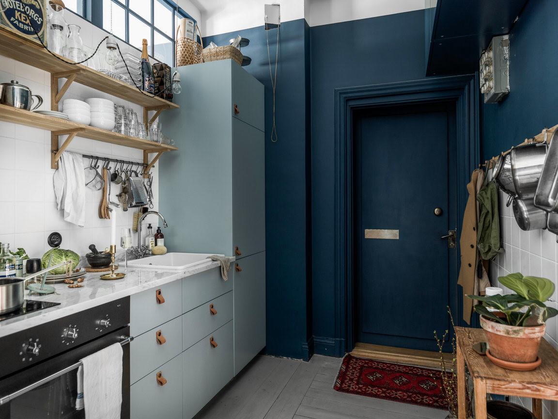 Индивидуальность в сине-серых тонах: Интерьер небольшой квартиры в Стокгольме (ФОТО)
