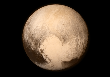 Ученые обнаружили на Плутоне органический туман 