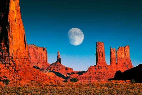 Земля индейцев и марсианских пейзажей: захватывающая долина монументов в США (ФОТО)