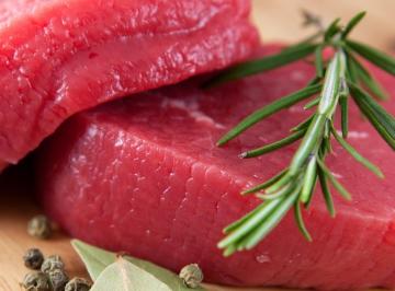 Газировка и красное мясо вызывают рак груди, - ученые 