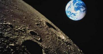 На Луне впервые обнаружили гигантские скрытые кратеры