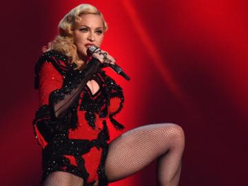 Легендарная Мадонна представила мини-фильм, посвящённый правам женщин (ВИДЕО)