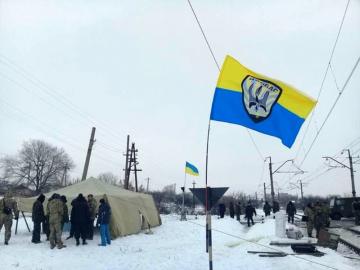 Блокада Донбасса: активисты угрожают перекрыть ввоз угля из РФ 