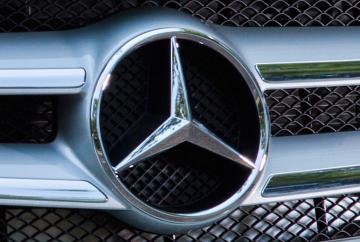 Шпионы рассекретили внешний вид пикапа Mercedes-Benz X-Class (ФОТО)