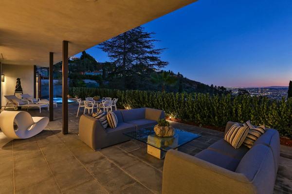 Красота по-американски: реставрация особняка в Голливуде (ФОТО)