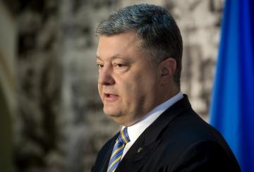 Порошенко заявил о полной потере Украиной контроля над Донбассом