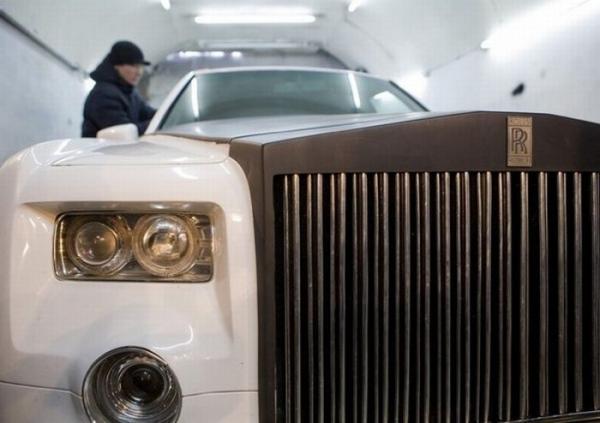 Обычный парень сделал Rolls-Royce из старого автомобиля  в своем гараже (ФОТО)