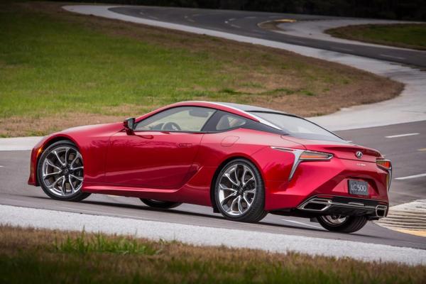Японцы показали «идеальное купе» Lexus LC 500 с умной подвеской (ФОТО)