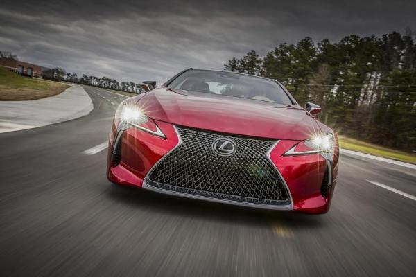 Японцы показали «идеальное купе» Lexus LC 500 с умной подвеской (ФОТО)