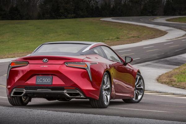 Японцы показали «идеальное купе» Lexus LC 500 с умной подвеской (ФОТО)