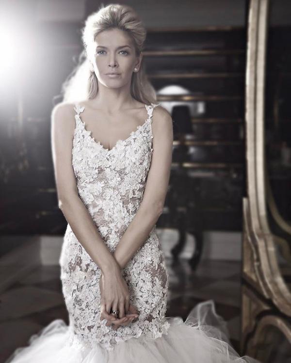 Вера Брежнева примерила образ Золушки (ФОТО)