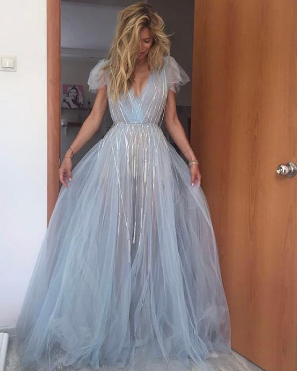 Вера Брежнева примерила образ Золушки (ФОТО)