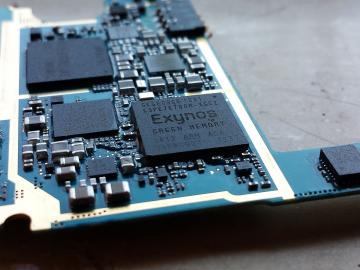 Qualcomm запретила Samsung продавать процессоры