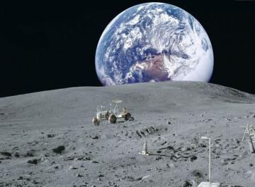 На Луне обнаружили многокилометровые туннели (ФОТО)