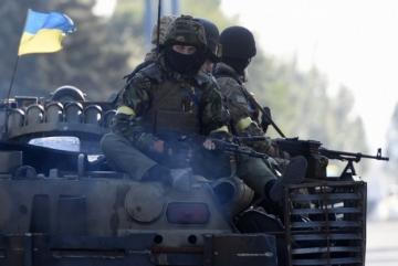 С начала суток боевики 30 раз обстреляли украинских военных, силы АТО открывали огонь в ответ
