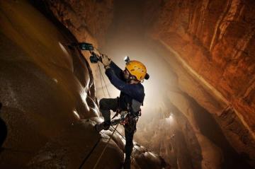 Спелеологи обнаружили самую глубокую пещеру Земли