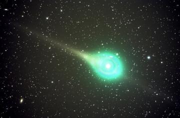 В апреле к Земле приблизится огромная комета