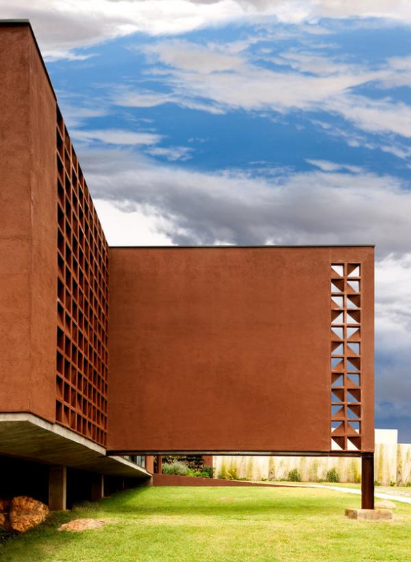 Простота и элегантность: “дом с характером” в Бразилии (ФОТО)