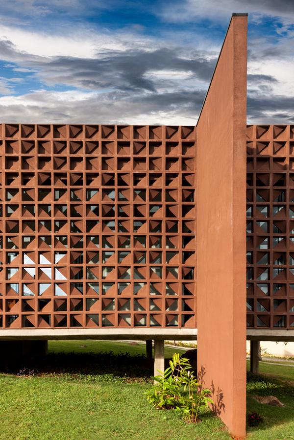 Простота и элегантность: “дом с характером” в Бразилии (ФОТО)