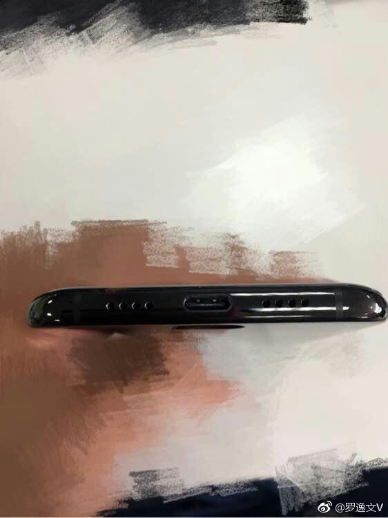 В Сети появились «живые» снимки Xiaomi Mi6 в цвете «черный оникс» (ФОТО)