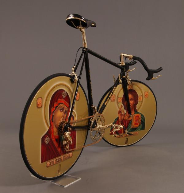 «Православный» конь педальный: транспортное средство для священников РПЦ (ФОТО)