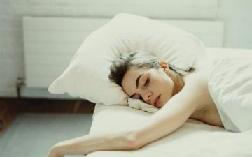 Ученые советуют спать без одежды
