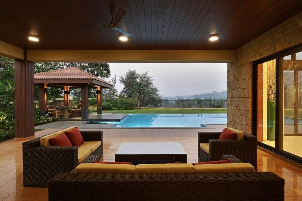 Современная резиденция для комфортного отдыха: стильная вилла в Индии (ФОТО)