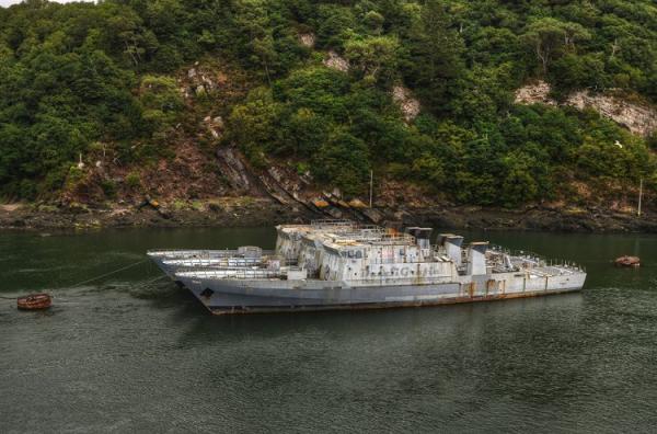 Куда приплывают гиганты: крупнейшее кладбище кораблей во Франции (ФОТО)