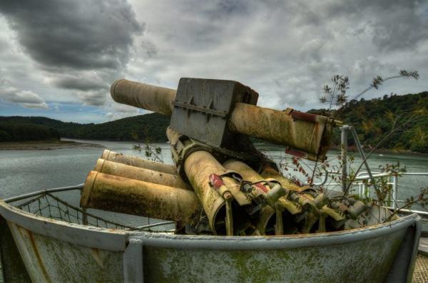 Куда приплывают гиганты: крупнейшее кладбище кораблей во Франции (ФОТО)