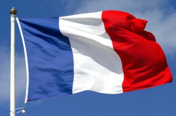 Во второй тур выборов президента Франции проходят Макрон и Ле Пен