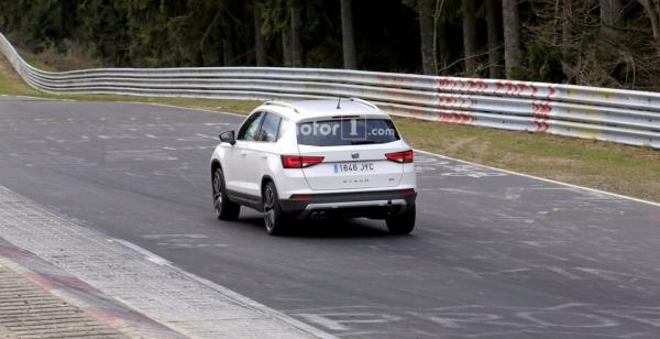 «Заряженный» SEAT Ateca Cupra замечен на тестах (ФОТО)