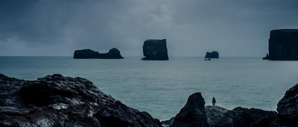 Завораживающая красота пустынных пейзажей Исландии (ФОТО)