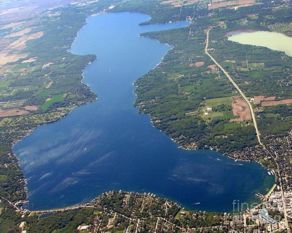 Живописное Женевское озеро: как выглядит один из самых красивых водоемов Западной Европы (ФОТО)