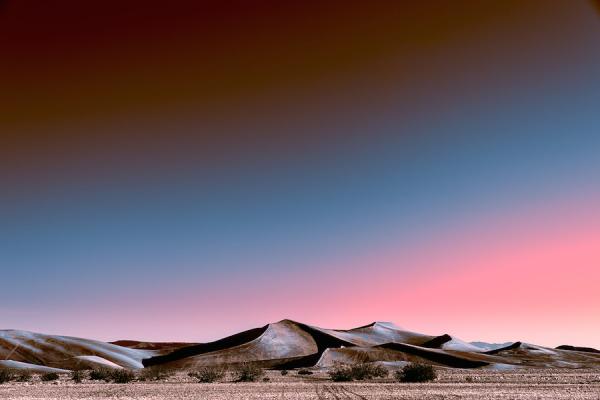 Зарево над пустыней: потрясающие пейзажи фотографа из Швейцарии (ФОТО)