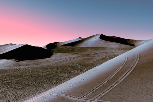 Зарево над пустыней: потрясающие пейзажи фотографа из Швейцарии (ФОТО)