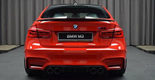 В Эмиратах показали самый яркий спорткар BMW M3 (ФОТО)