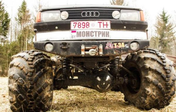 Белорус переделал старый седан Audi 100 в монстра для покорения бездорожья (ФОТО)